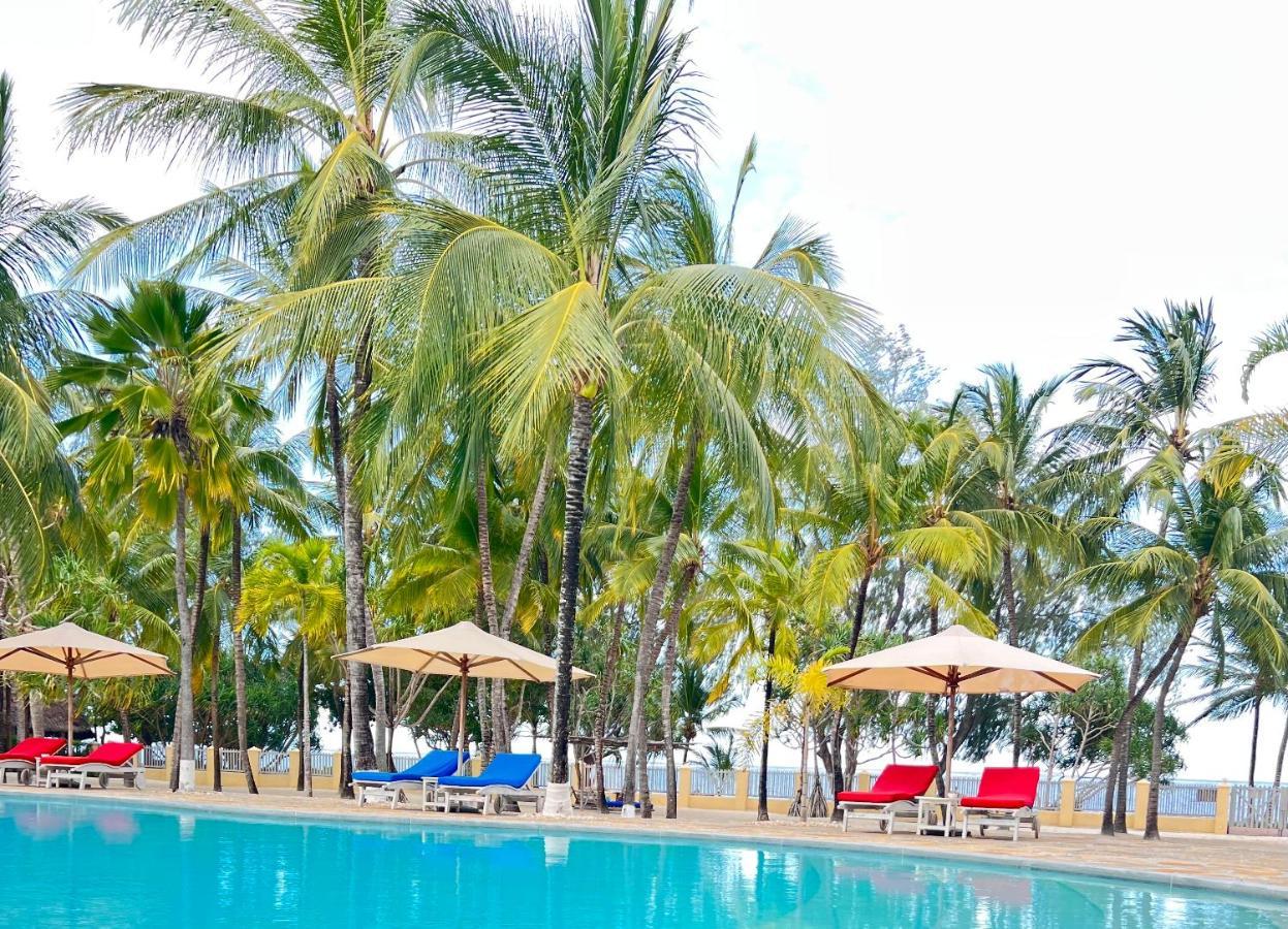 Zumzum Beach House Bed and Breakfast Kinondo Esterno foto