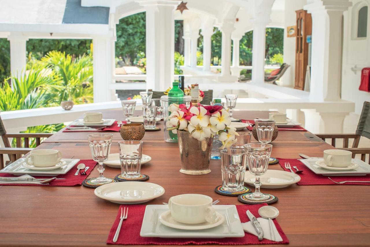 Zumzum Beach House Bed and Breakfast Kinondo Esterno foto